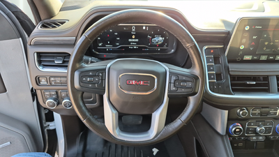2022 GMC Yukon XL SLT