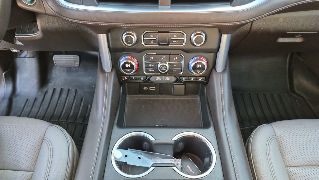 2022 GMC Yukon XL SLT