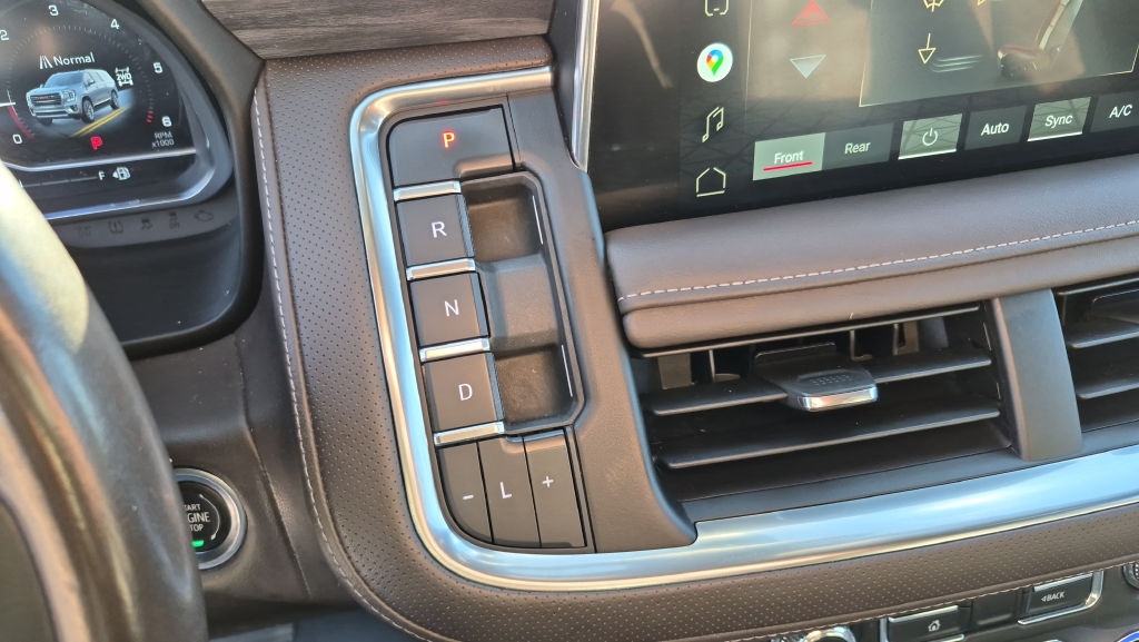 2022 GMC Yukon XL SLT