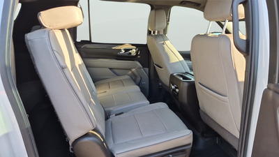 2022 GMC Yukon XL SLT