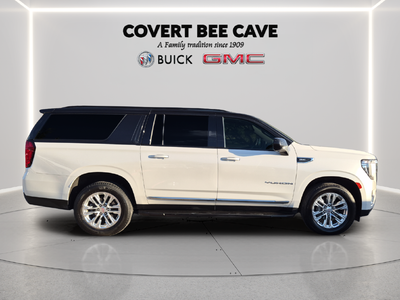2022 GMC Yukon XL SLT
