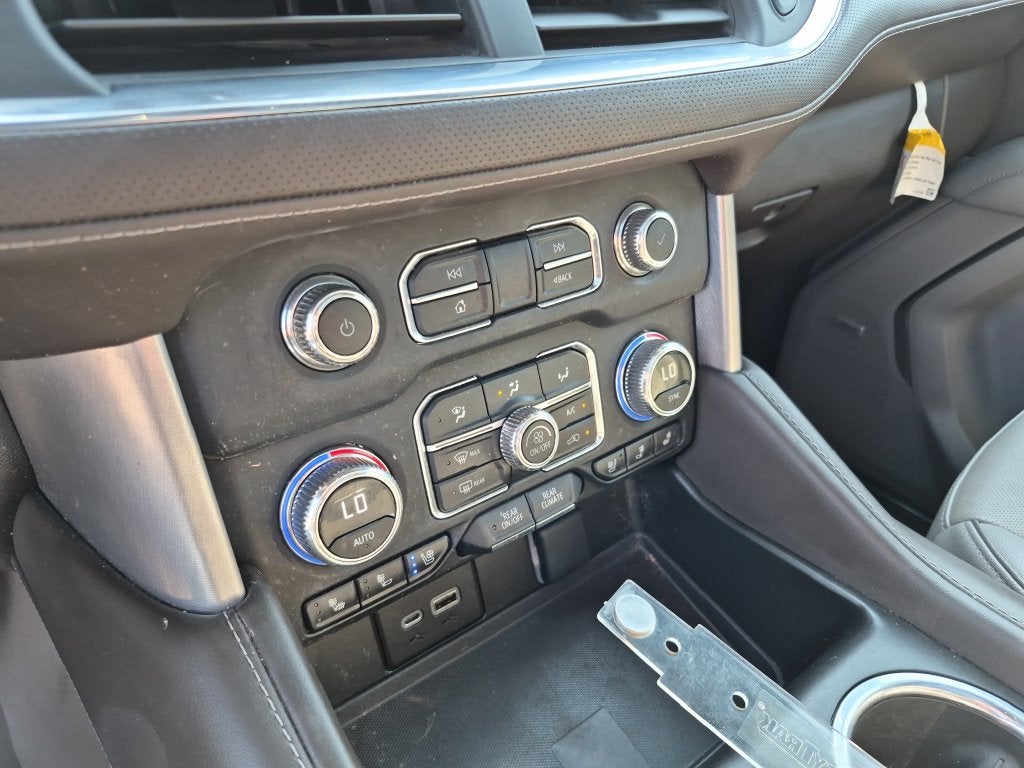 2023 GMC Yukon XL SLT