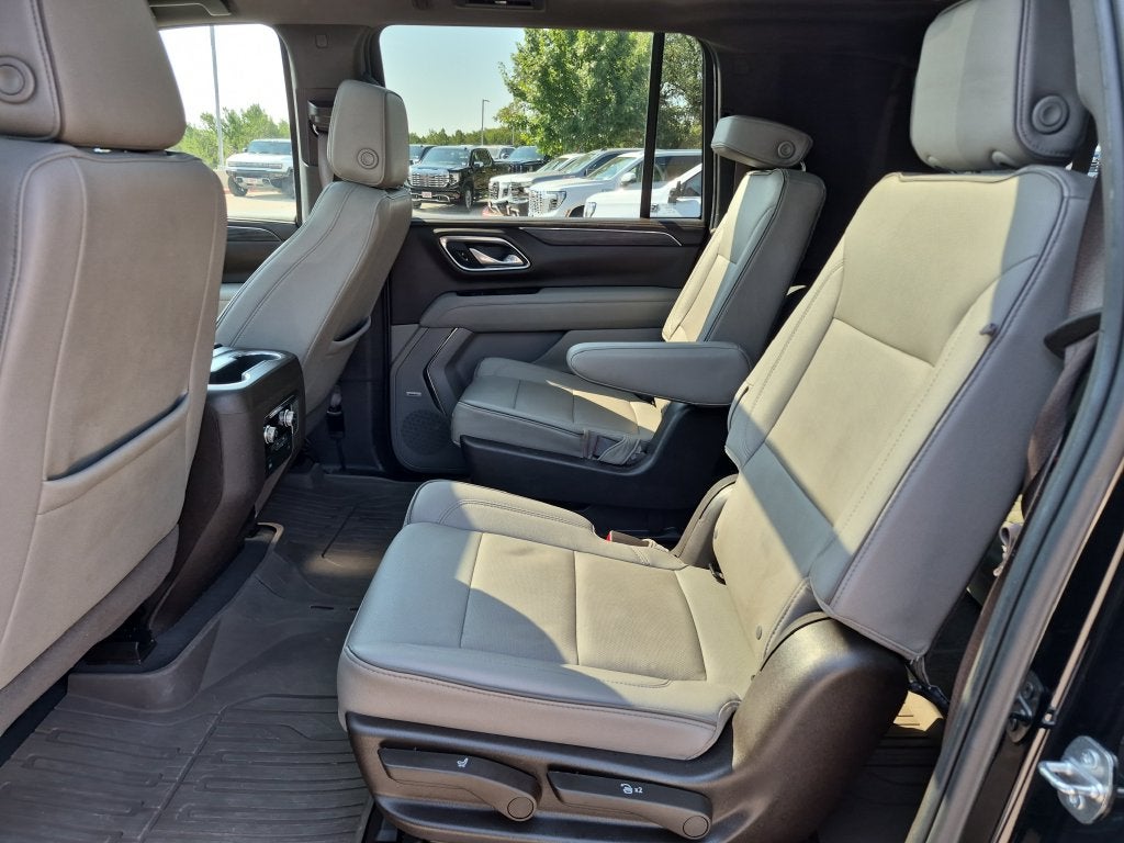 2023 GMC Yukon XL SLT