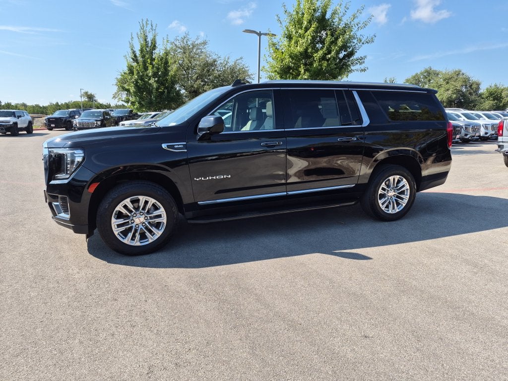 2023 GMC Yukon XL SLT