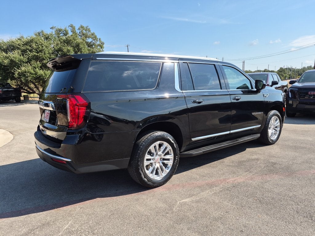 2023 GMC Yukon XL SLT