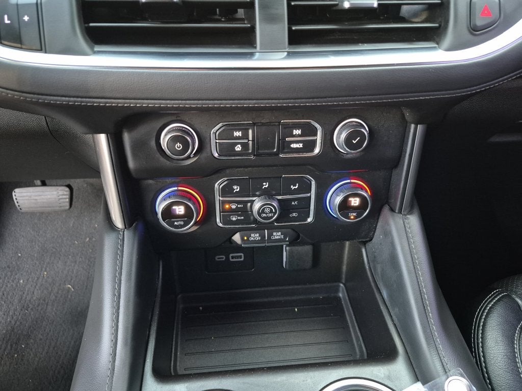 2023 Chevrolet Suburban LS
