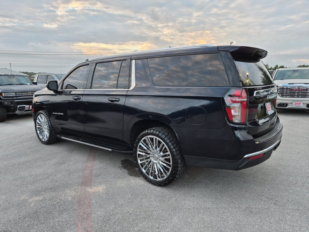 2023 Chevrolet Suburban LS