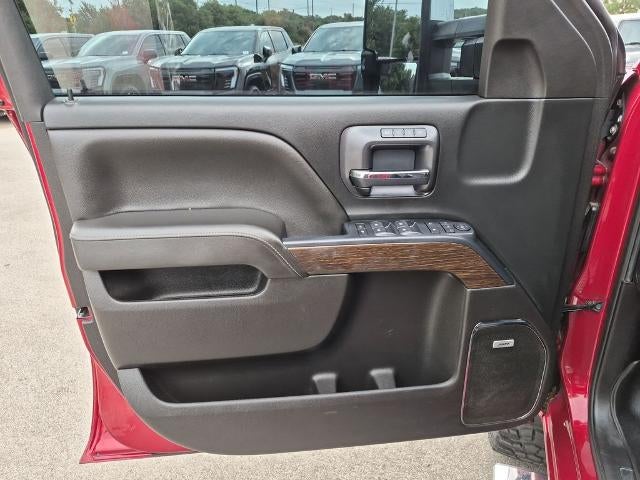 2018 GMC Sierra 2500 HD Crew Cab Standard Box 4-Wheel Drive Denali
