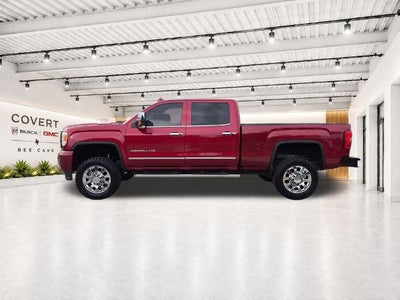 2018 GMC Sierra 2500 HD Crew Cab Standard Box 4-Wheel Drive Denali
