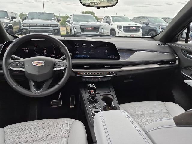 2024 Cadillac XT4 FWD 4dr Sport