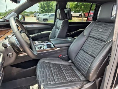 2025 Cadillac Escalade ESV 4WD Sport Platinum