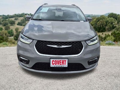 2022 Chrysler Pacifica Touring L FWD