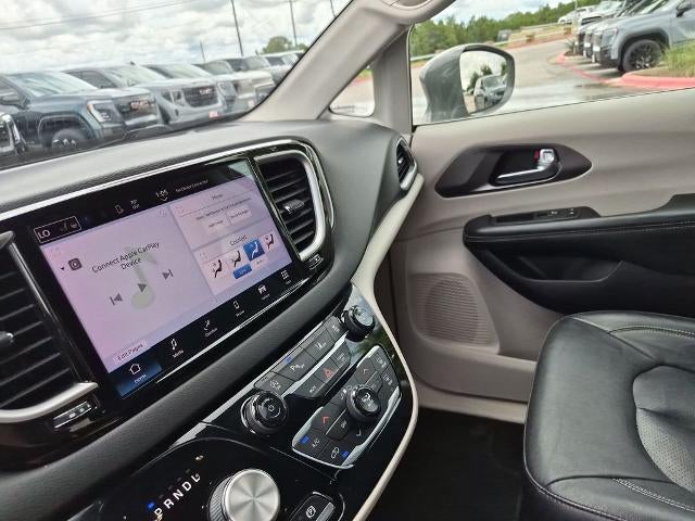 2022 Chrysler Pacifica Touring L FWD