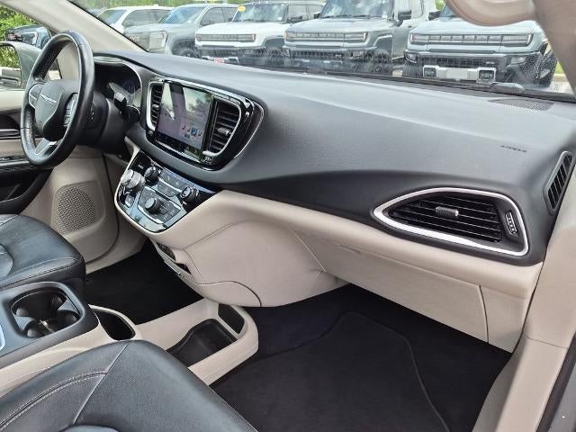 2022 Chrysler Pacifica Touring L FWD