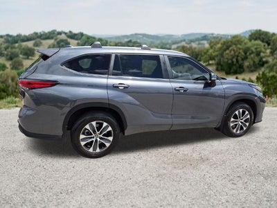 2023 Toyota Highlander XLE AWD (Natl)