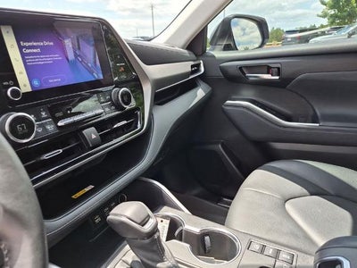 2023 Toyota Highlander XLE AWD (Natl)