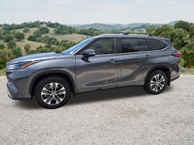 2023 Toyota Highlander XLE AWD (Natl)