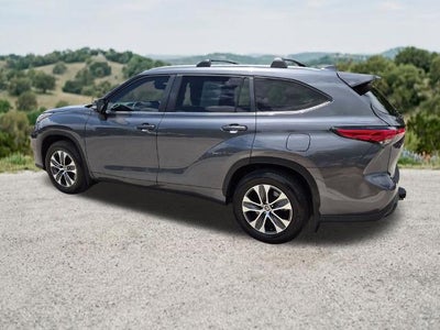 2023 Toyota Highlander XLE AWD (Natl)