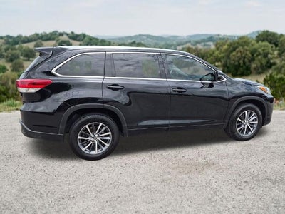 2017 Toyota Highlander XLE V6 FWD (Natl)
