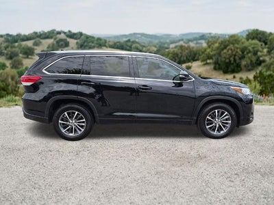 2017 Toyota Highlander XLE V6 FWD (Natl)