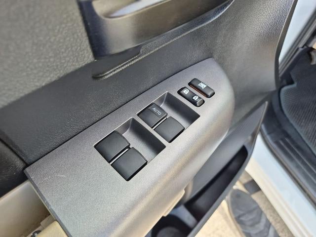 2012 Toyota Tundra 4WD Truck 4WD CrewMax Short Bed 5.7L FFV (Natl)