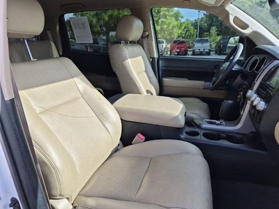 2012 Toyota Tundra 4WD Truck 4WD CrewMax Short Bed 5.7L FFV (Natl)