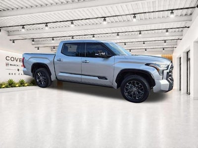 2022 Toyota Tundra 4WD 4WD Platinum CrewMax 5.5' Bed (Natl)