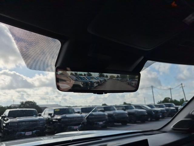 2022 Toyota Tundra 4WD 4WD Platinum CrewMax 5.5' Bed (Natl)