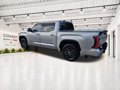 2022 Toyota Tundra 4WD 4WD Platinum CrewMax 5.5' Bed (Natl)
