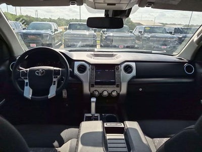 2019 Toyota Tundra 2WD 2WD SR5 Double Cab 6.5' Bed 5.7L (Natl)