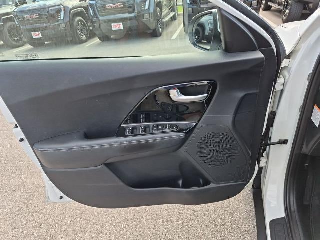 2020 Kia Niro LXS FWD