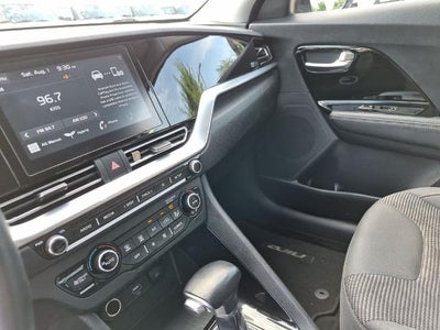 2020 Kia Niro LXS FWD
