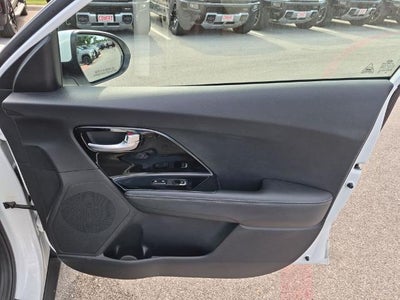 2020 Kia Niro LXS FWD