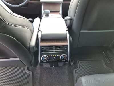 2024 Land Rover Range Rover P400 SE LWB 7 Seat