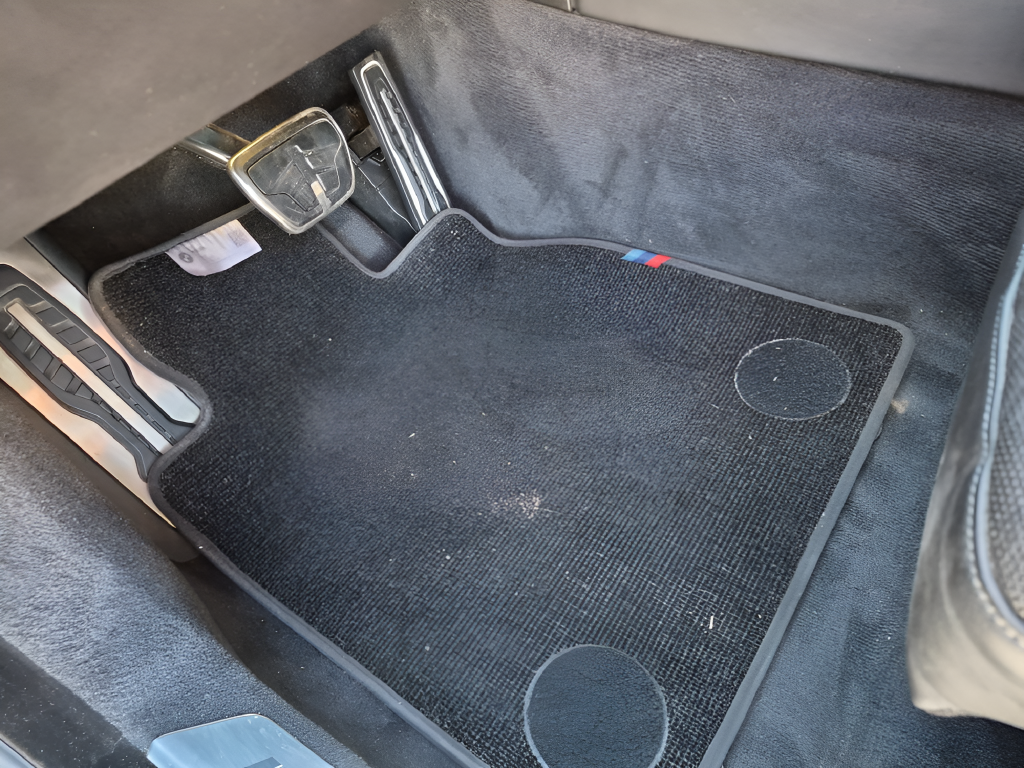 2023 BMW 7 Series 740i