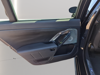 2023 BMW 7 Series 740i