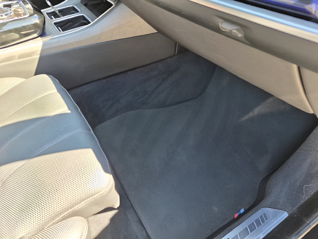 2023 BMW 7 Series 740i