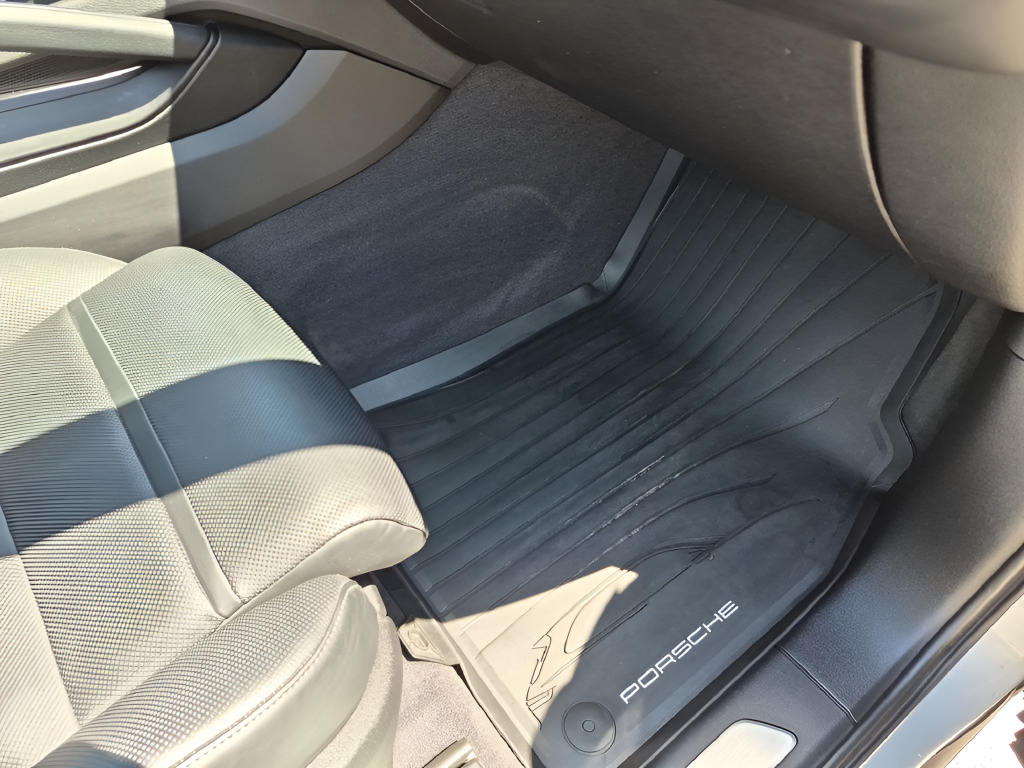 2025 Porsche Cayenne E-Hybrid Coupe S