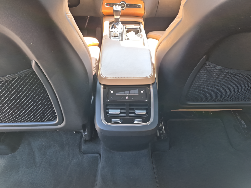 2020 Volvo XC90 T6 Inscription