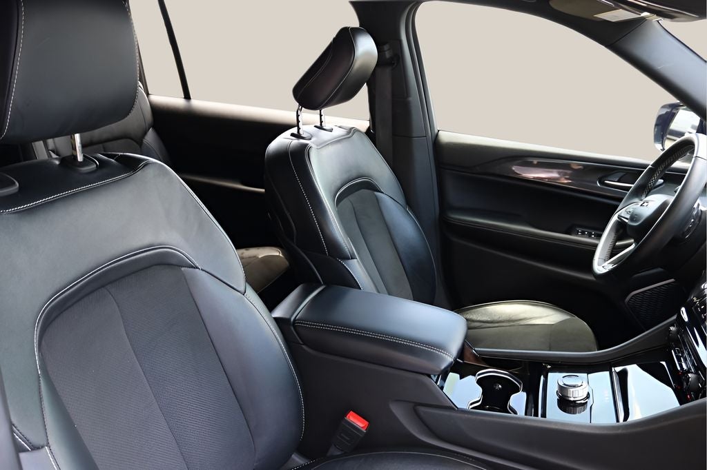 2022 Jeep Grand Cherokee L Altitude