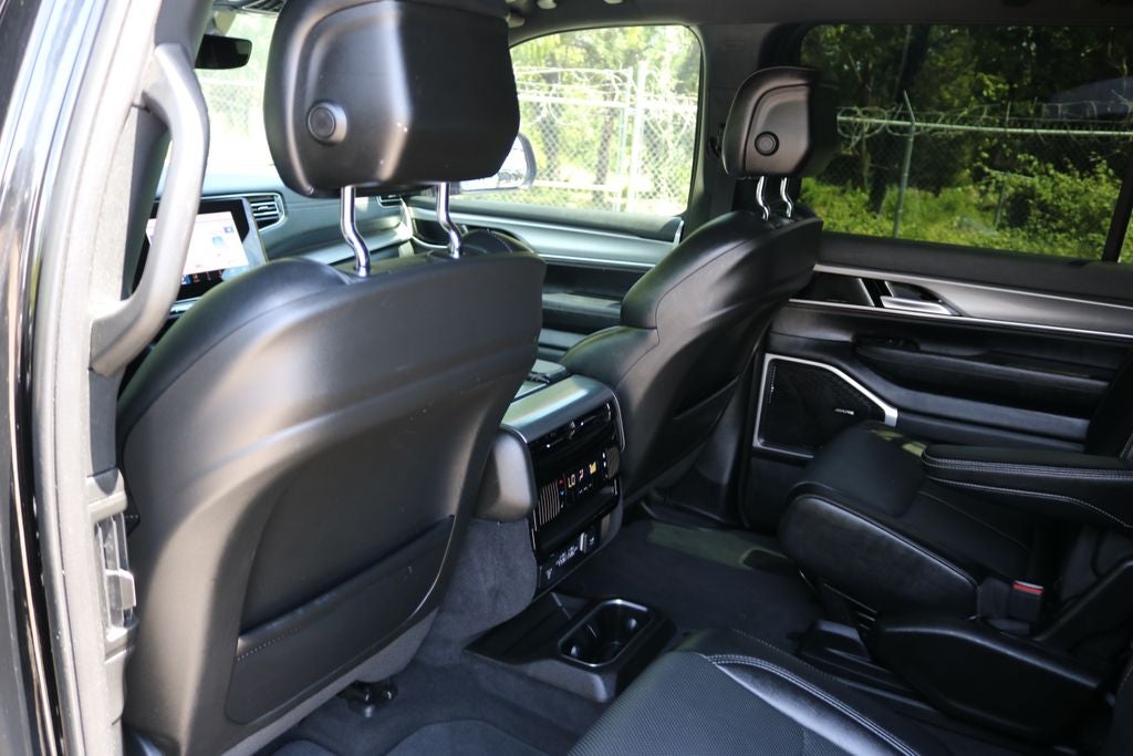 2023 Jeep Wagoneer Series II