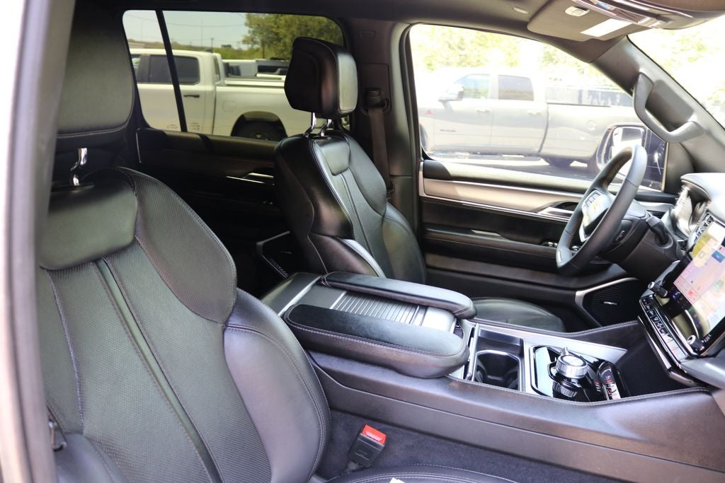 2023 Jeep Wagoneer Series II