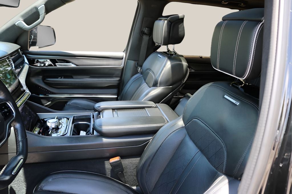 2022 Jeep Grand Wagoneer Series II