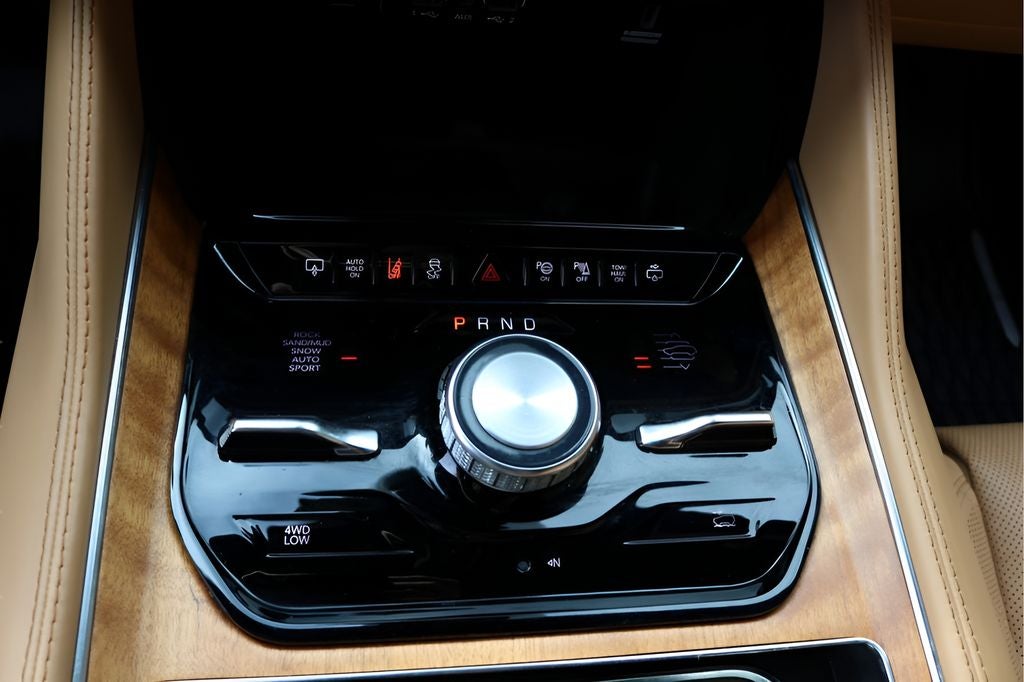 2022 Jeep Grand Wagoneer Series III