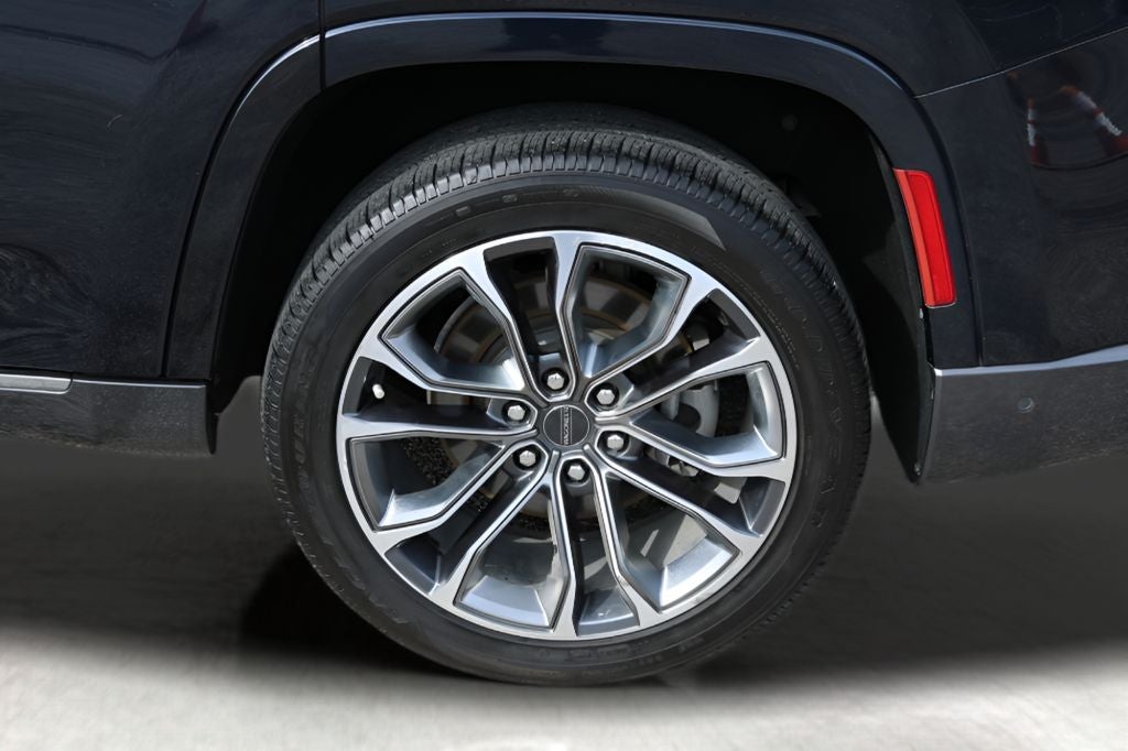 2022 Jeep Grand Wagoneer Series III