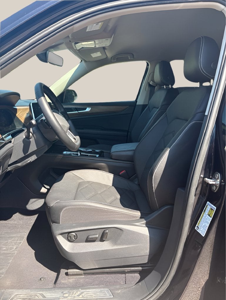 2026 Volkswagen Atlas SE w/Technology