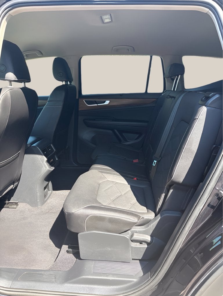 2026 Volkswagen Atlas SE w/Technology