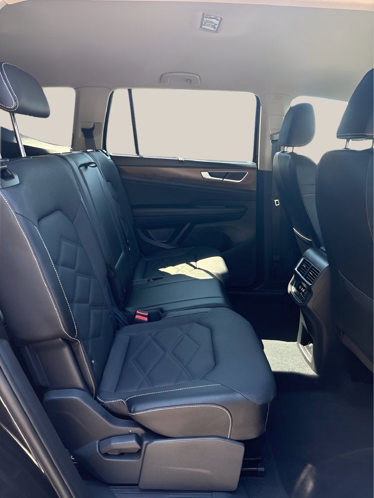 2026 Volkswagen Atlas SE w/Technology