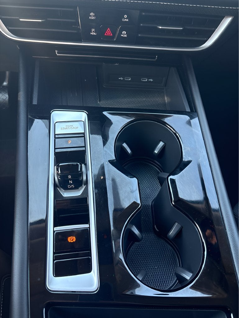 2026 Volkswagen Atlas SE w/Technology