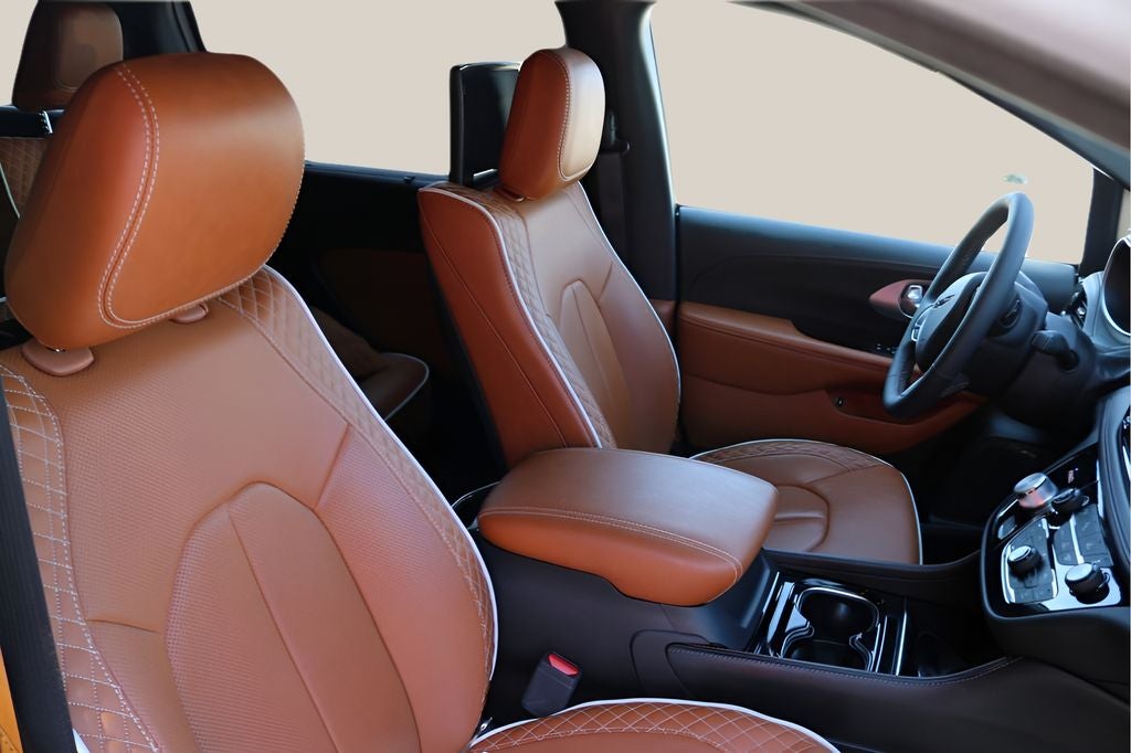 2024 Chrysler Pacifica Hybrid Pinnacle